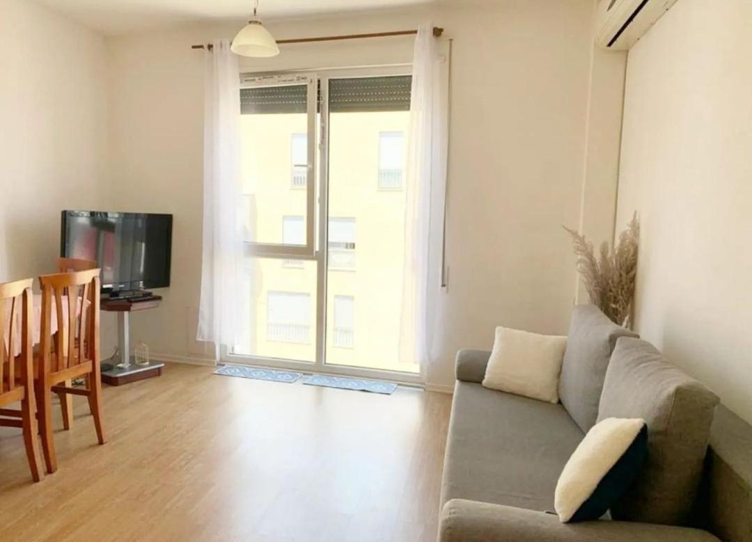 Beautiful And Lovely Apartment Тирана Экстерьер фото